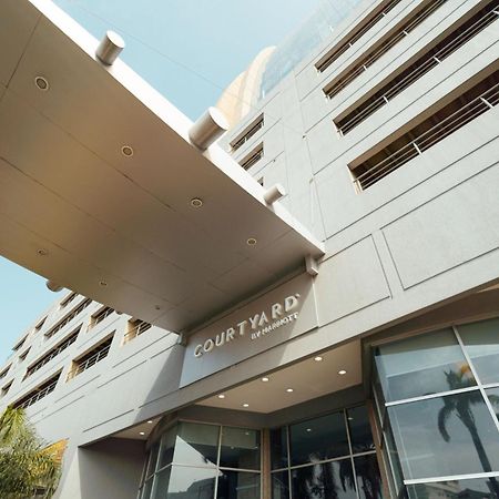 Courtyard By Marriott Guayaquil Hotel Exterior photo